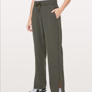 Lululemon On The Right Track Pants size 10